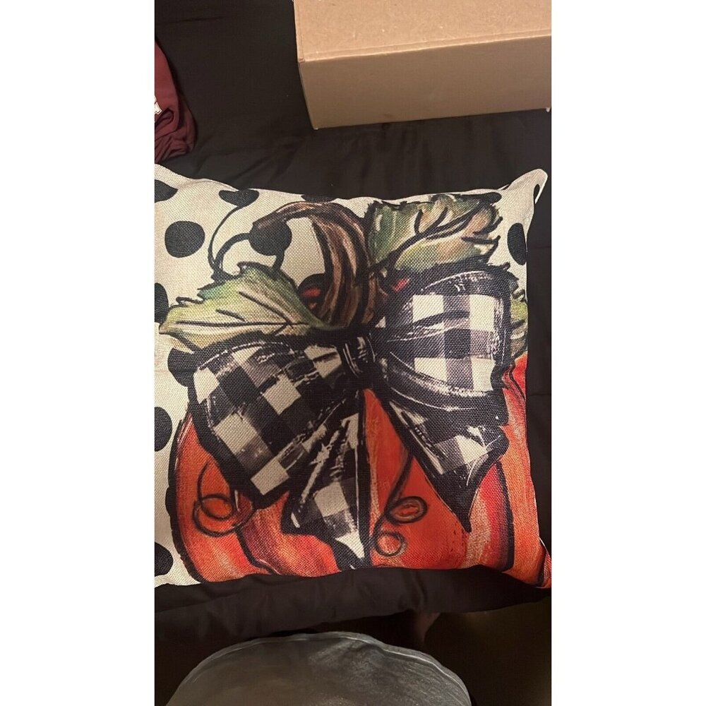 AVOIN colorlife Fall Polka Dot Pumpkin Throw‎ Pillow 16" x 16", Multicolor